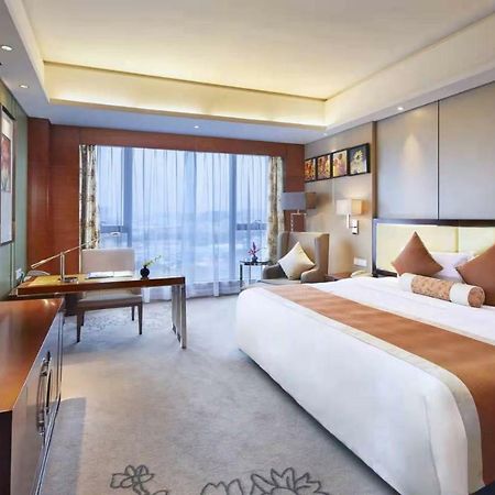 Guangzhou Changfeng Gloria Plaza Hotel Exterior foto