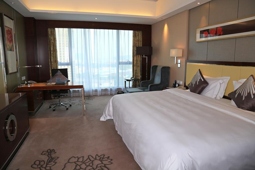 Guangzhou Changfeng Gloria Plaza Hotel Habitación foto