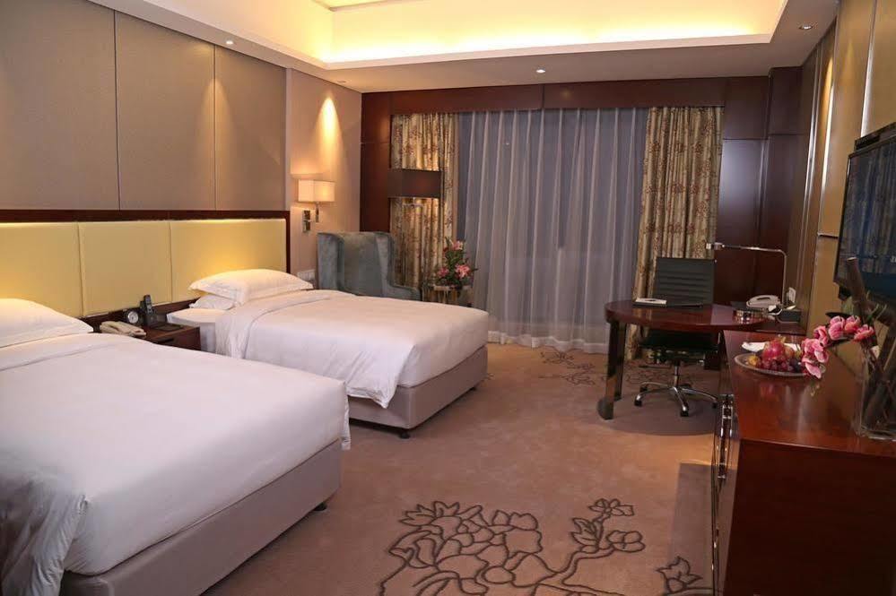 Guangzhou Changfeng Gloria Plaza Hotel Exterior foto