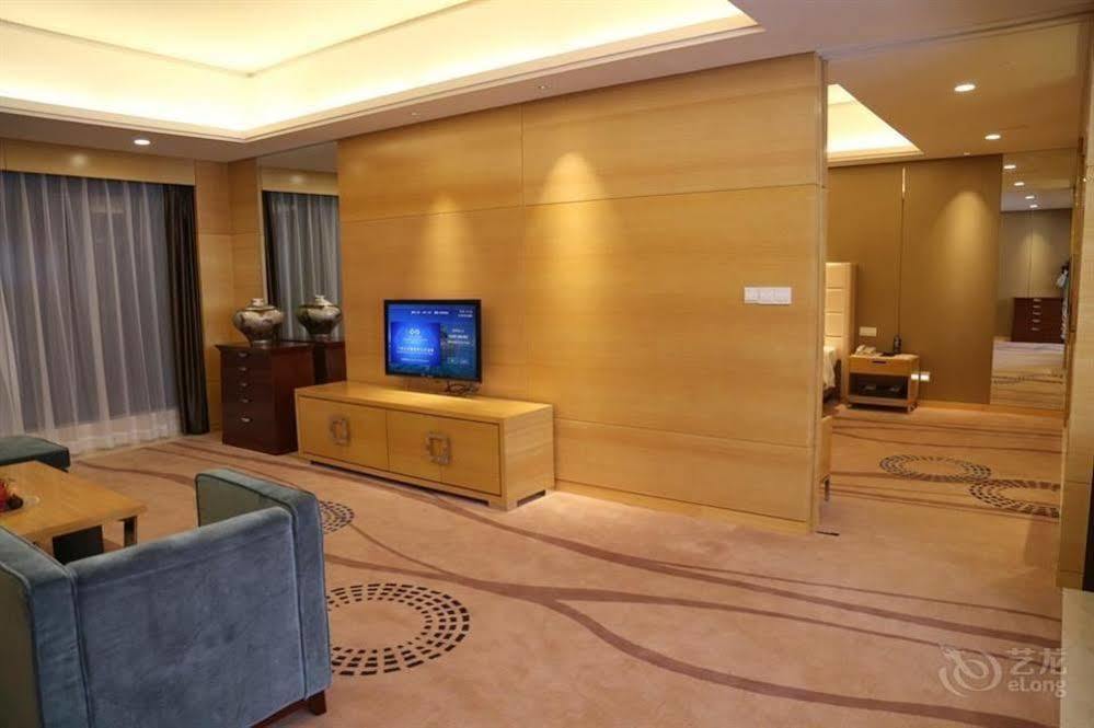 Guangzhou Changfeng Gloria Plaza Hotel Exterior foto